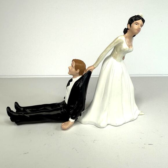 2009 Accoutrements Reluctant Groom Cake Topper Wedding Reception Celebration - Picture 1 of 6